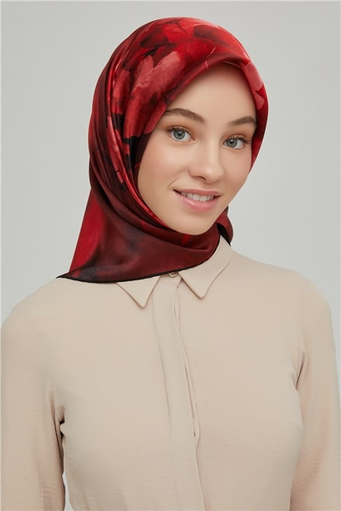 Armine Sura İpek Eşarp 21Ka8632 02