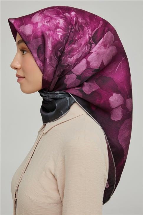 Armine Sura İpek Eşarp 21Ka8632 10