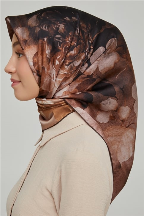 Armine Sura İpek Eşarp 21Ka8632 31