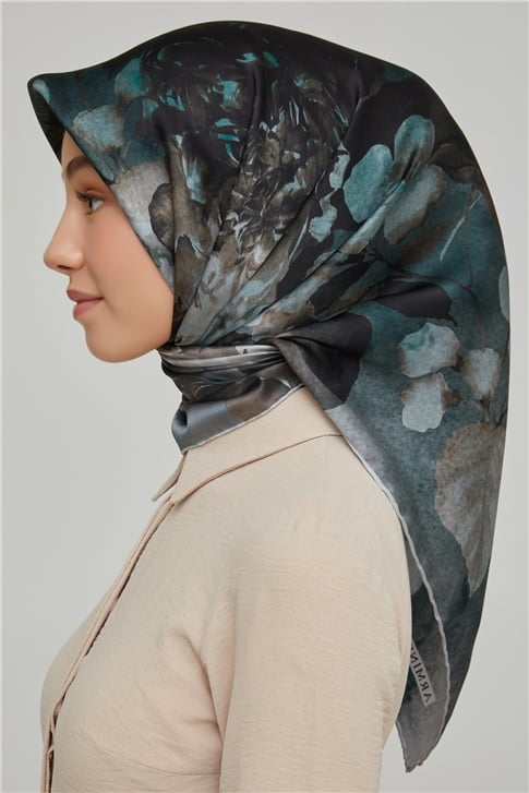 Armine Sura İpek Eşarp 21Ka8632 38
