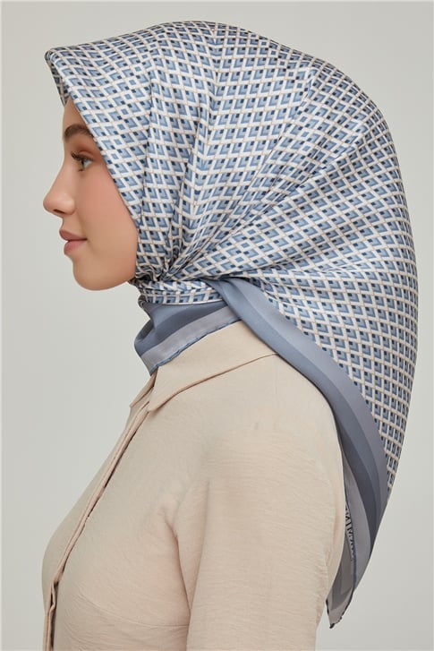 Armine Sura İpek Eşarp 21Ka8634 32