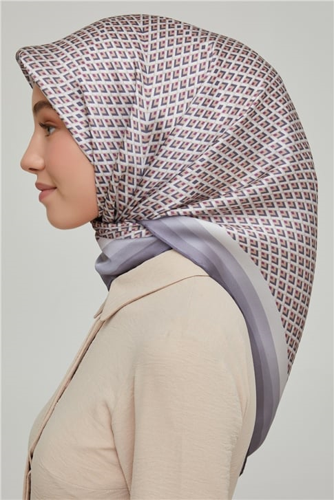 Armine Sura İpek Eşarp 21Ka8634 34