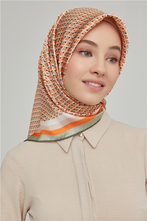 Armine Sura İpek Eşarp 21Ka8634 42
