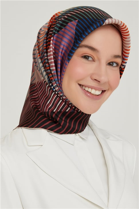 Armine Sura İpek Eşarp 21Ka8635 33
