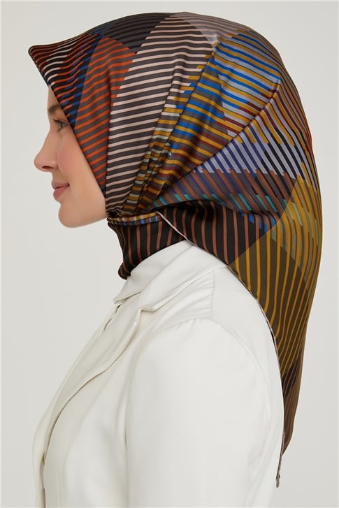 Armine Sura İpek Eşarp 21Ka8635 34
