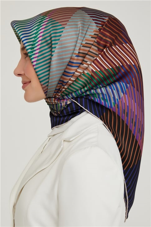 Armine Sura İpek Eşarp 21Ka8635 35