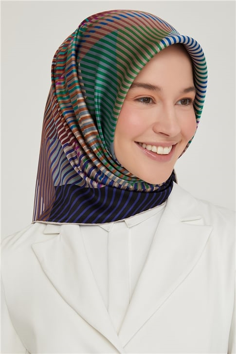 Armine Sura İpek Eşarp 21Ka8635 35