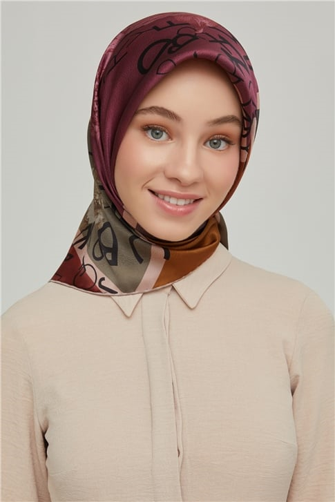 Armine Sura İpek Eşarp 21Ka8637 01