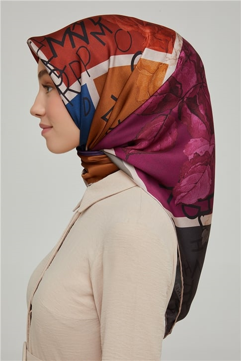 Armine Sura İpek Eşarp 21Ka8637 04