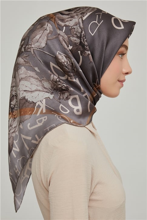 Armine Sura İpek Eşarp 21Ka8637 19