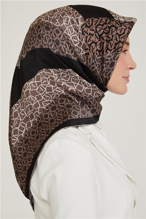 Armine Sura İpek Eşarp 21Ka8638 06
