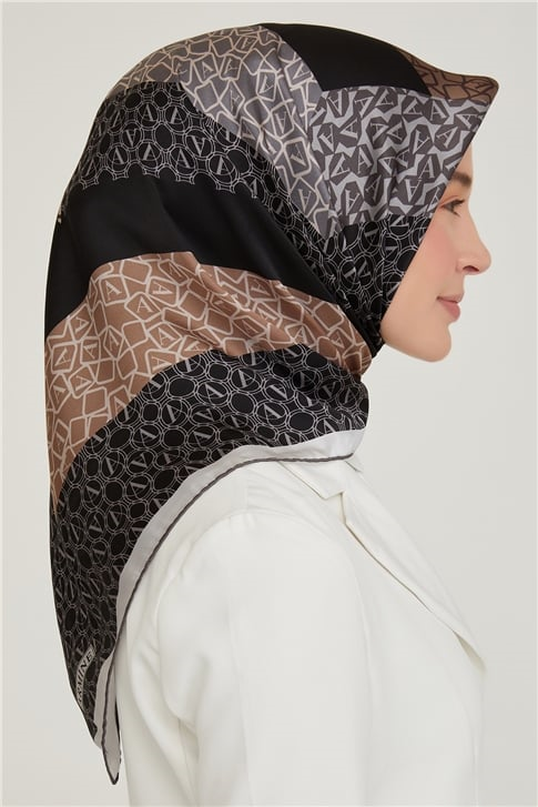 Armine Sura İpek Eşarp 21Ka8638 34