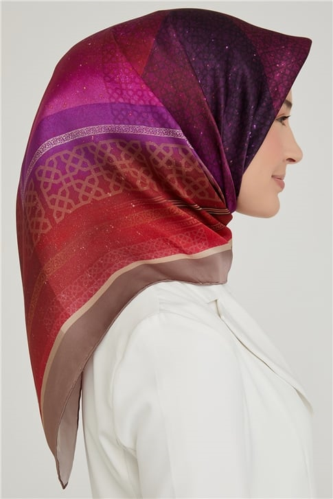 Armine Sura İpek Eşarp 21Ka8639 04