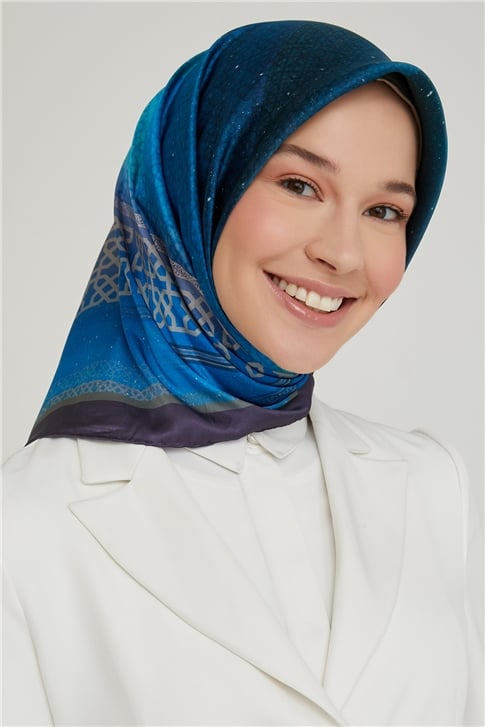 Armine Sura İpek Eşarp 21Ka8639 33