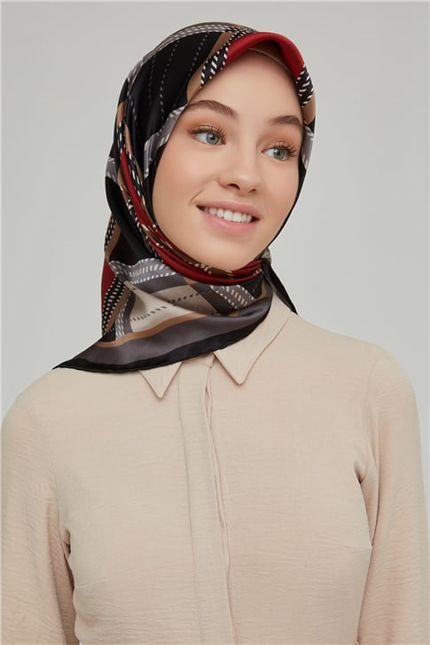 Armine Sura İpek Eşarp 21Ka8640 03