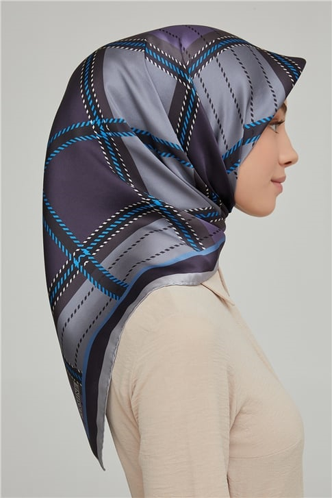 Armine Sura İpek Eşarp 21Ka8640 08