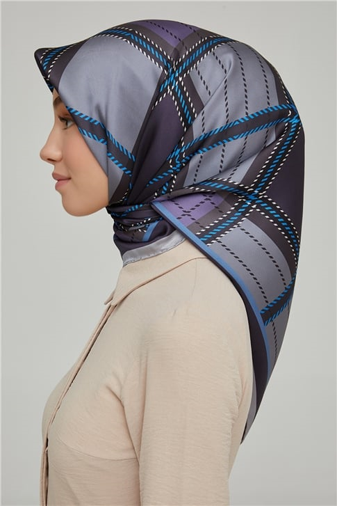 Armine Sura İpek Eşarp 21Ka8640 08