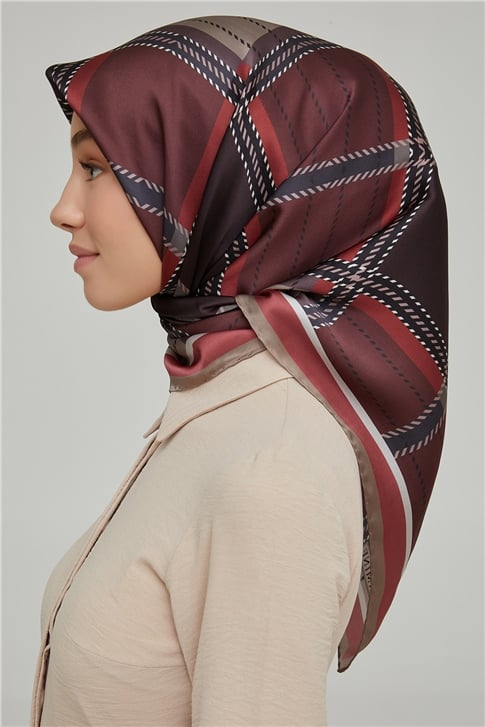 Armine Sura İpek Eşarp 21Ka8640 35