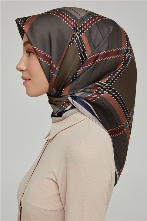 Armine Sura İpek Eşarp 21Ka8640 37