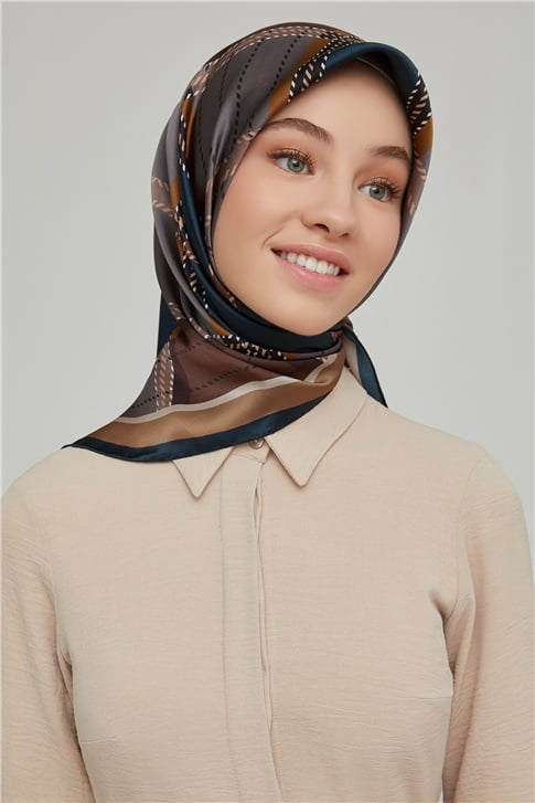Armine Sura İpek Eşarp 21Ka8640 39