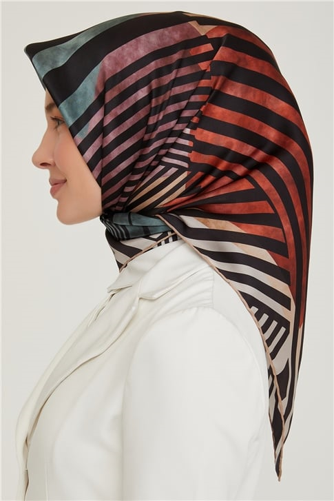 Armine Sura İpek Eşarp 21Ka8642 04