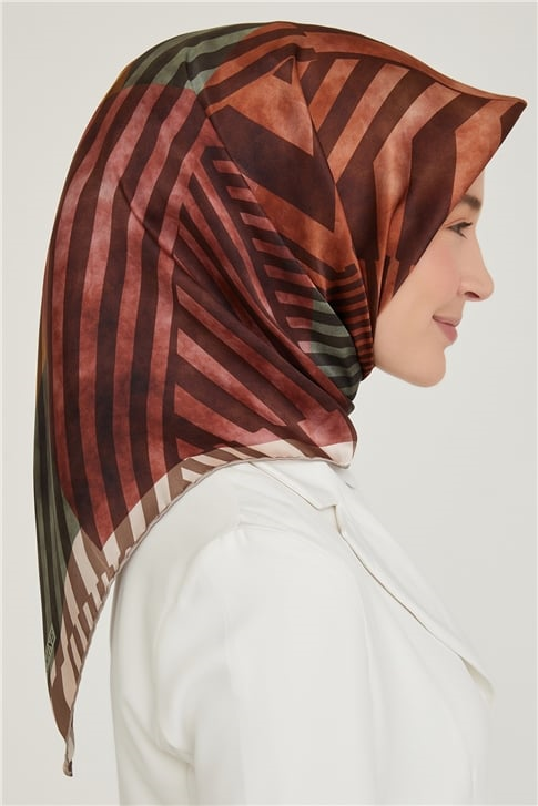 Armine Sura İpek Eşarp 21Ka8642 07