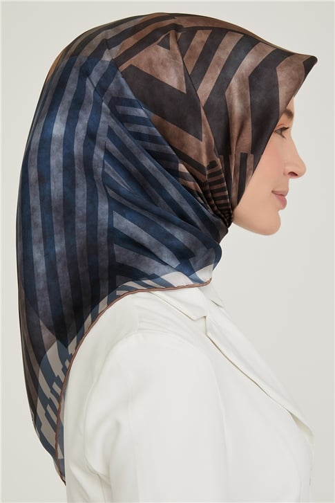 Armine Sura İpek Eşarp 21Ka8642 09