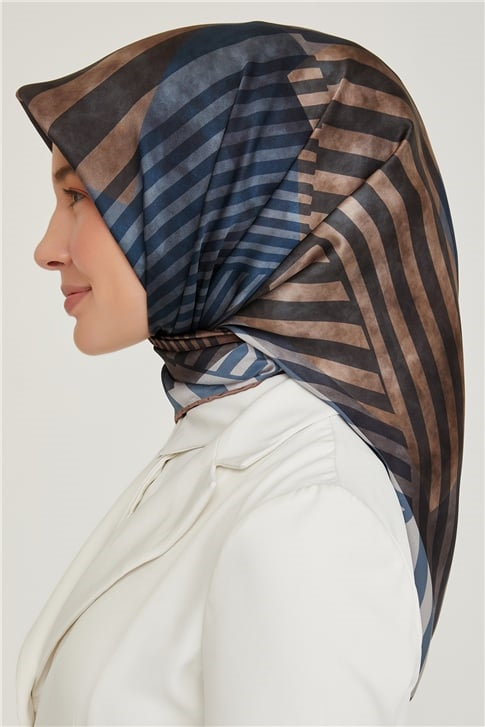 Armine Sura İpek Eşarp 21Ka8642 09