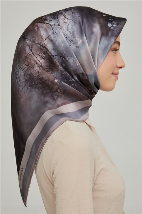 Armine Sura İpek Eşarp 21Ka8643 09