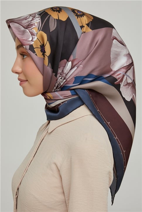 Armine Sura İpek Eşarp 21Ka8644 31