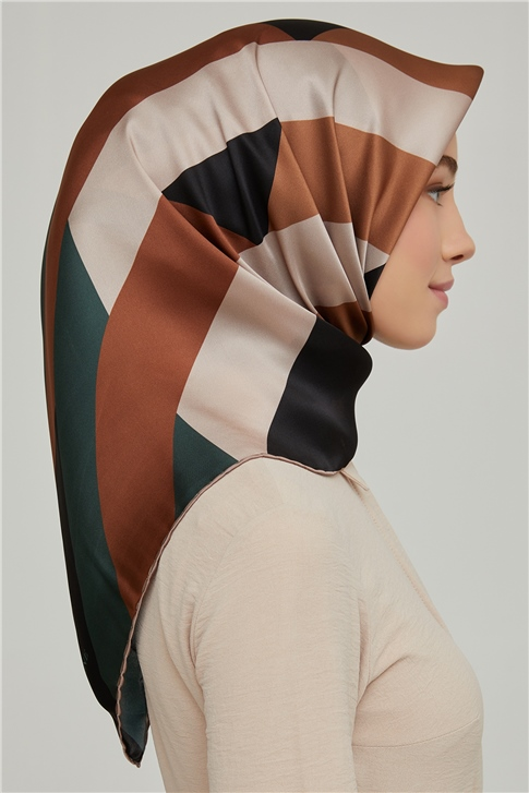 Armine Sura İpek Eşarp 21Ka8646 19