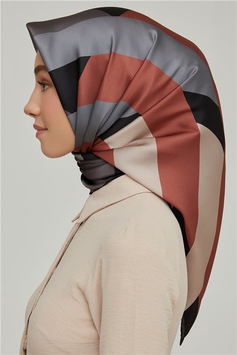 Armine Sura İpek Eşarp 21Ka8646 38