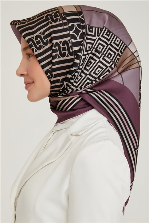 Armine Sura İpek Eşarp 21Ka8647 03