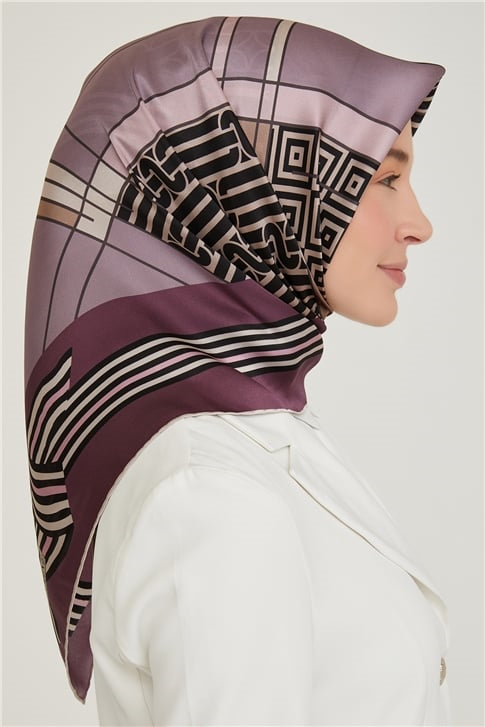 Armine Sura İpek Eşarp 21Ka8647 03