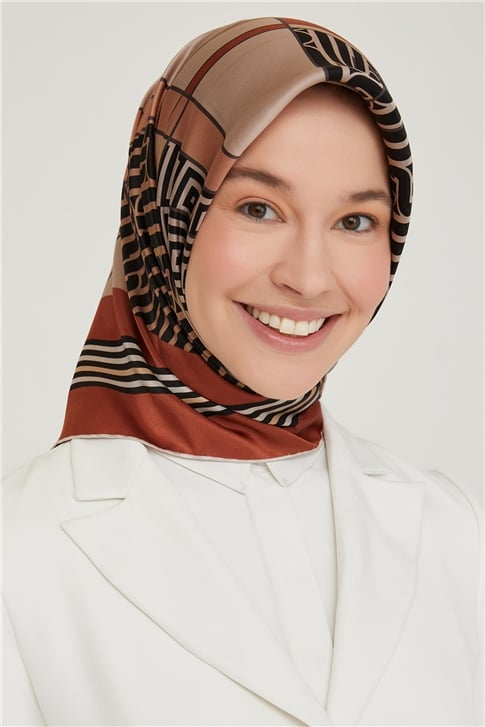 Armine Sura İpek Eşarp 21Ka8647 05