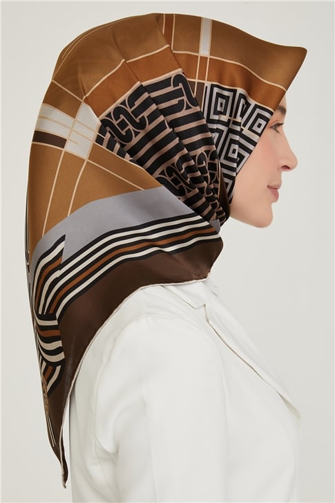 Armine Sura İpek Eşarp 21Ka8647 31