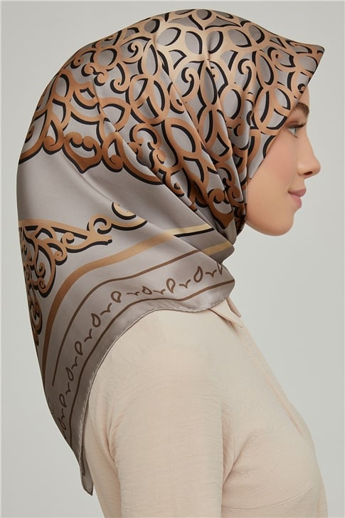 Armine Sura İpek Eşarp 21Ka8650 07