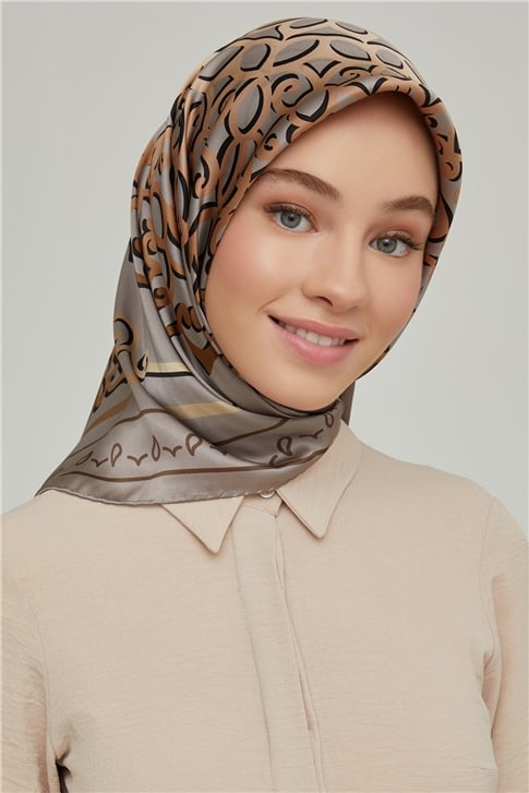 Armine Sura İpek Eşarp 21Ka8650 07