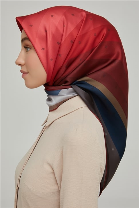 Armine Sura İpek Eşarp 21Ka8652 33