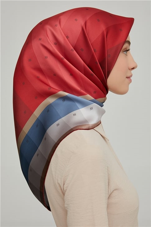 Armine Sura İpek Eşarp 21Ka8652 33