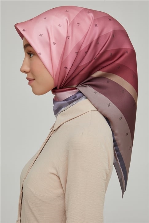 Armine Sura İpek Eşarp 21Ka8652 40