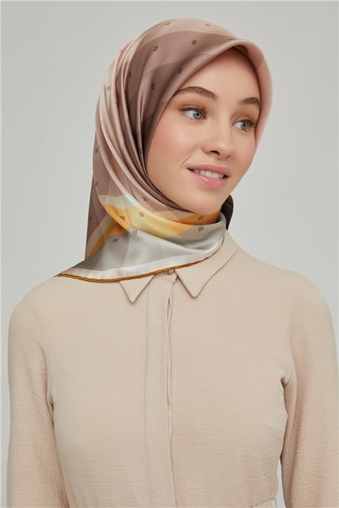 Armine Sura İpek Eşarp 21Ka8652 42