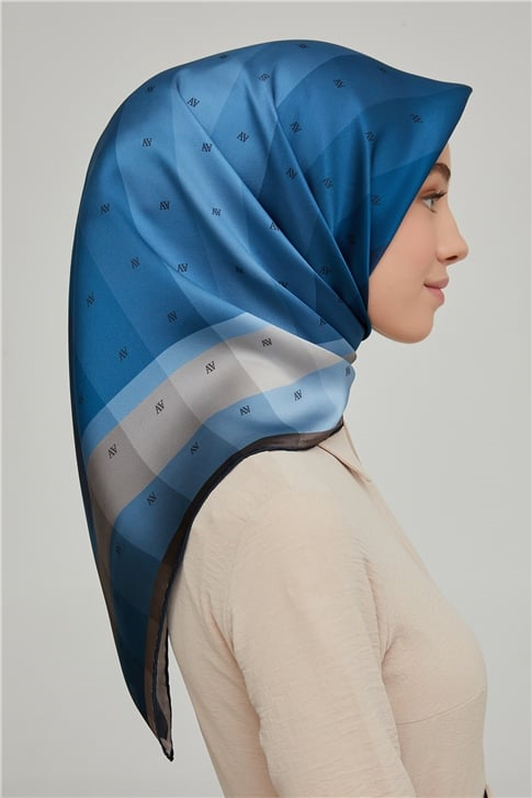 Armine Sura İpek Eşarp 21Ka8652 83