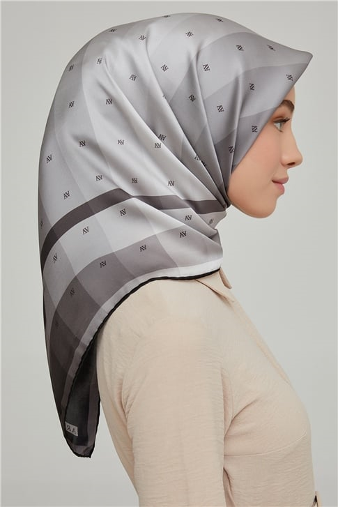 Armine Sura İpek Eşarp 21Ka8652 84