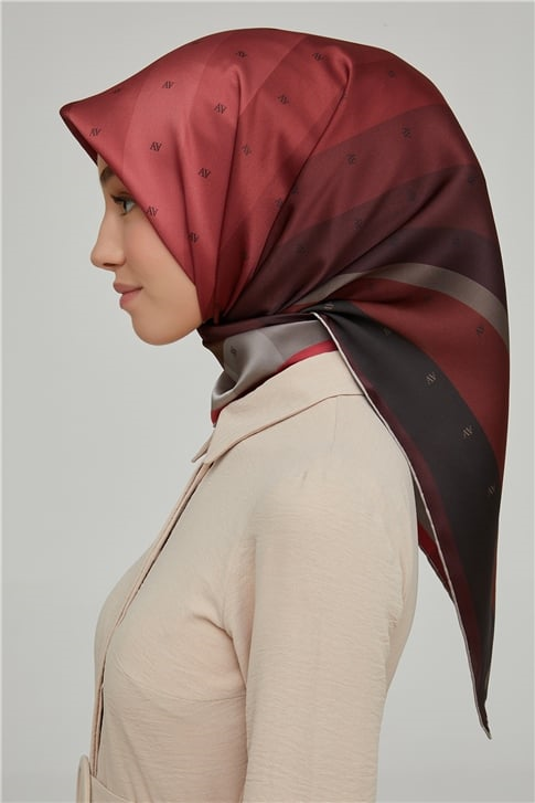 Armine Sura İpek Eşarp 21Ka8652 85
