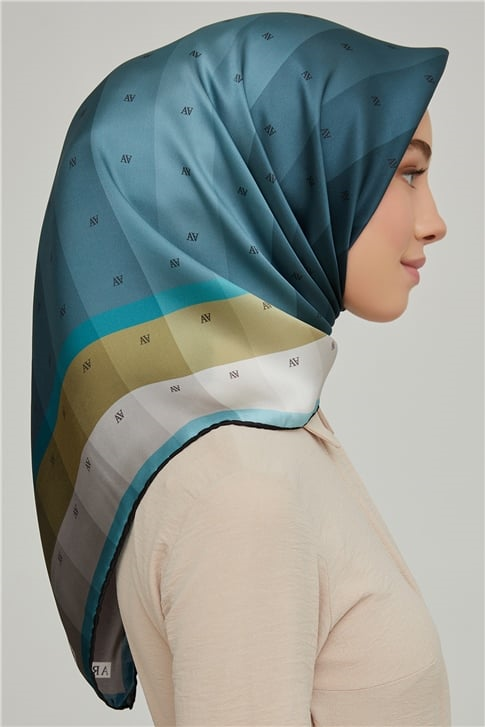 Armine Sura İpek Eşarp 21Ka8652 86