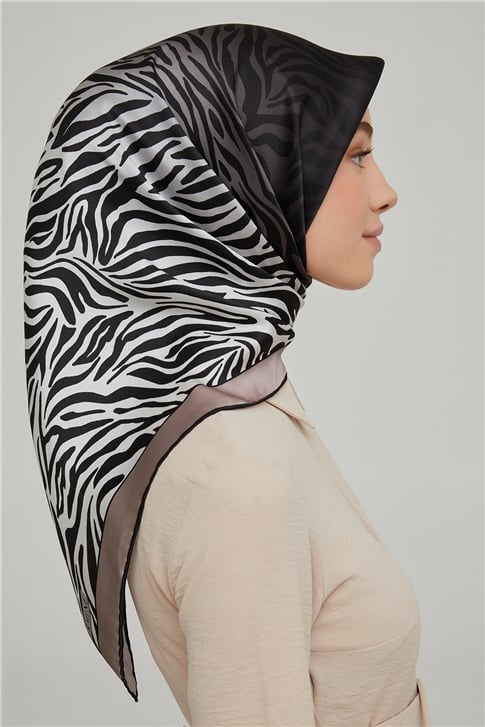 Armine Sura İpek Eşarp 21Ka8654 20