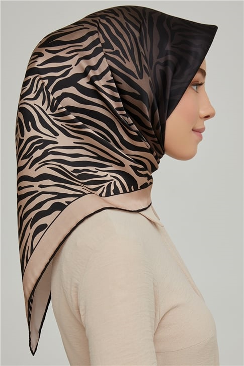 Armine Sura İpek Eşarp 21Ka8654 22