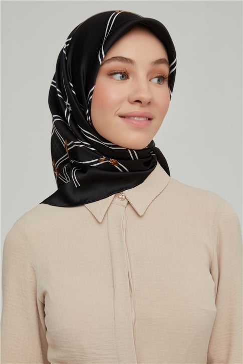 Armine Sura İpek Eşarp 21Ka8656 33