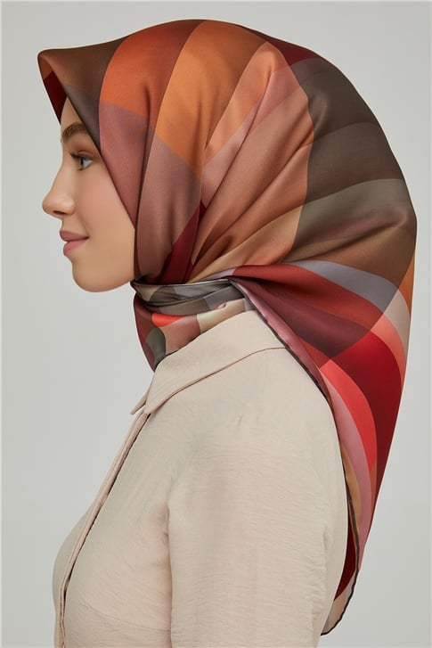 Armine Sura İpek Eşarp 21Ka8659 33